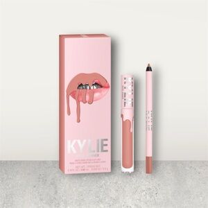 Kylie Matte Lip kit Shade 700